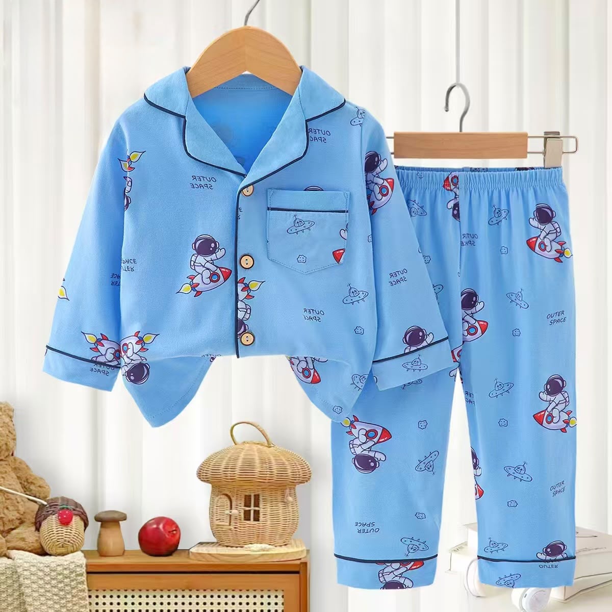 NIGHT SUIT